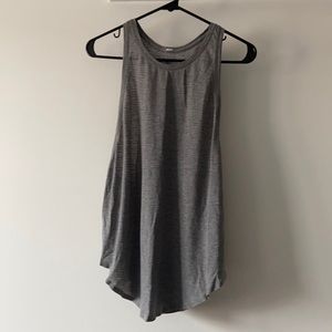 🍋 Lululemon plank to pike tank size 8